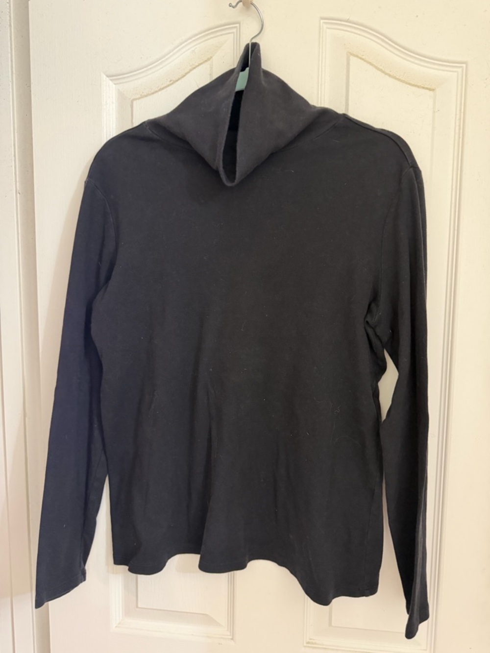 💛 4 for $20 💛 Women’s Black Turtleneck
